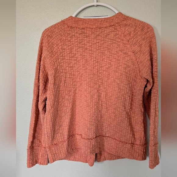 Two by Vice Camuto Peach Sweater Size Small - Picture 2 of 4